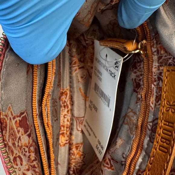 HOBO Stroll Slim Crossbody bag purse in Tea Rose pink leather New - Picture 8 of 10